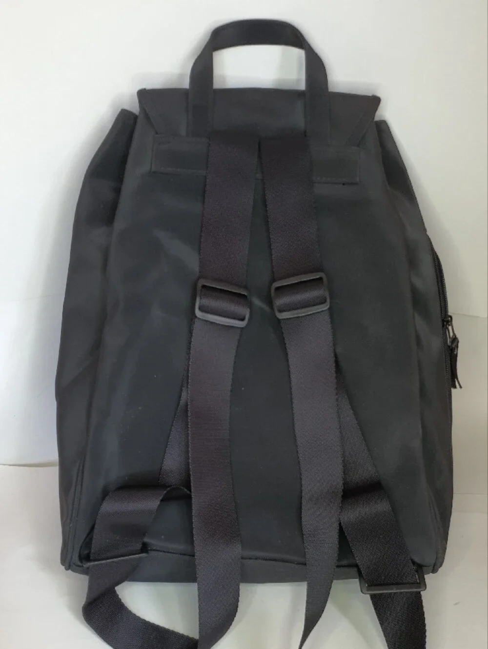 Reaction Kenneth Cole Black Drawstring Nylon Backpack + Free Gift